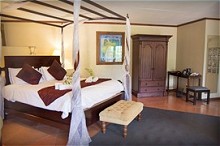 4-Poster bed at Floreat